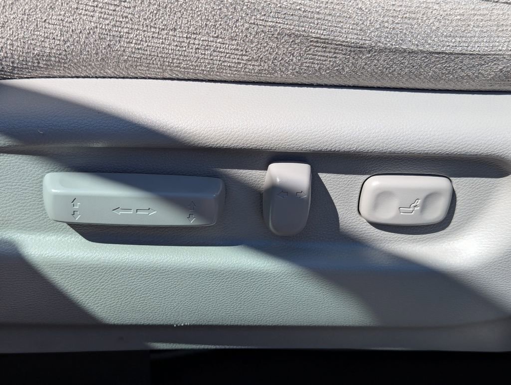 Used 2021 Honda Pilot EX image 26