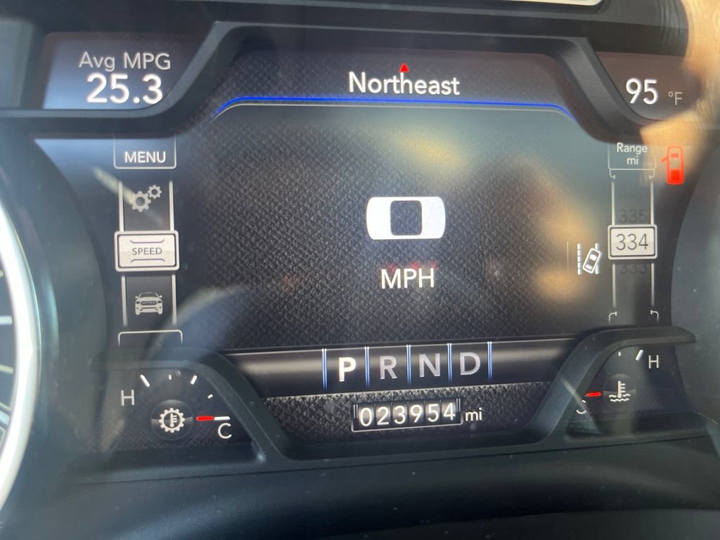 Used 2023 RAM 1500 Laramie AWD/4WD image 11