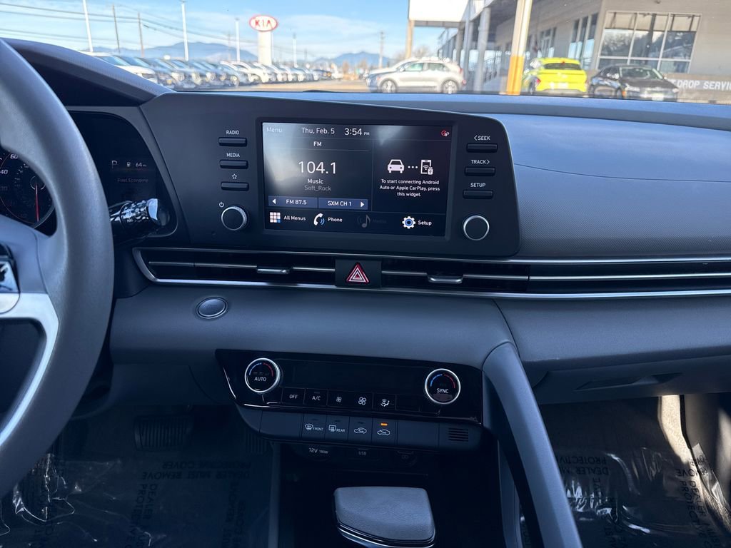 Used 2023 Hyundai Elantra SEL w/ Cargo Package image 25