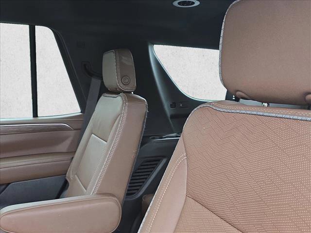 Used 2023 Chevrolet Tahoe High Country AWD/4WD image 18