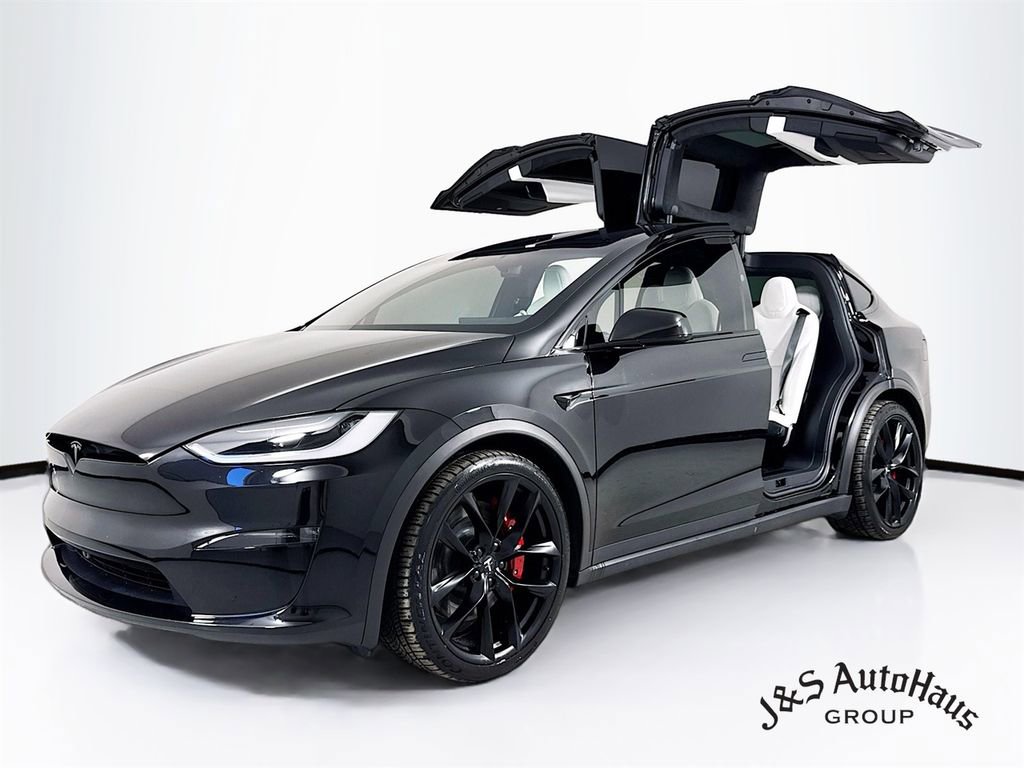 Used 2026 Tesla Model X Plaid image 3