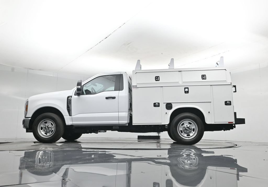 New 2026 Ford F350 XL w/ XL Chrome Package RWD image 51