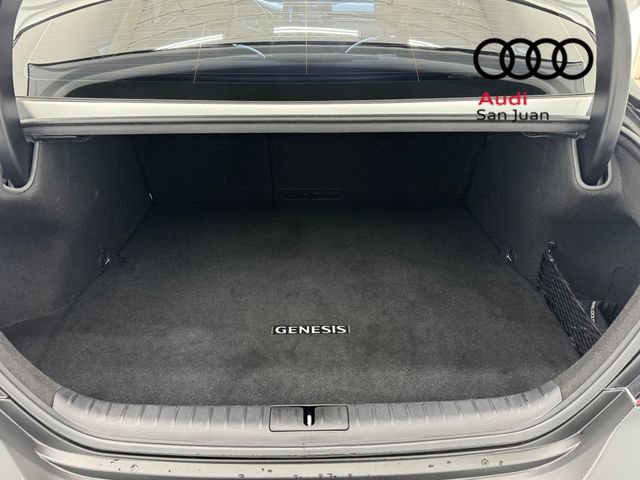 Used 2022 Genesis G70 2.0T w/ Prestige Package RWD image 10