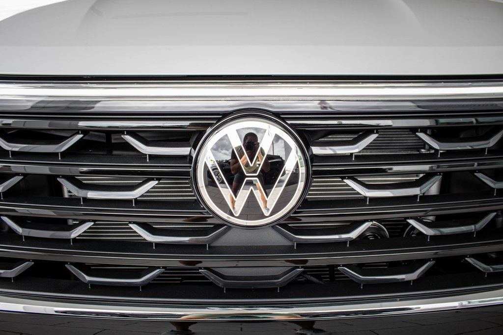 New 2026 Volkswagen Atlas Cross Sport SE image 8