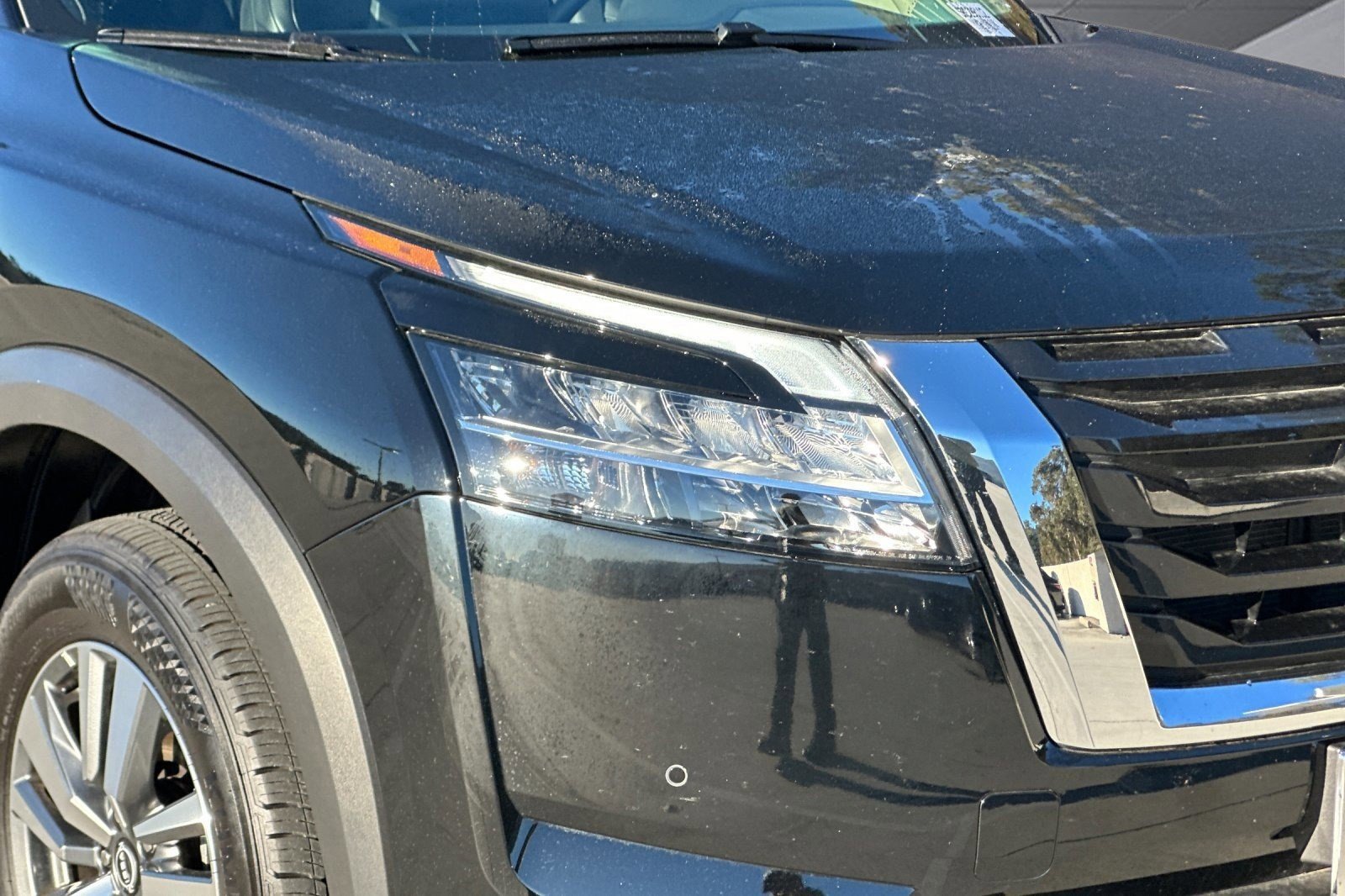 Used 2024 Nissan Pathfinder SL image 11