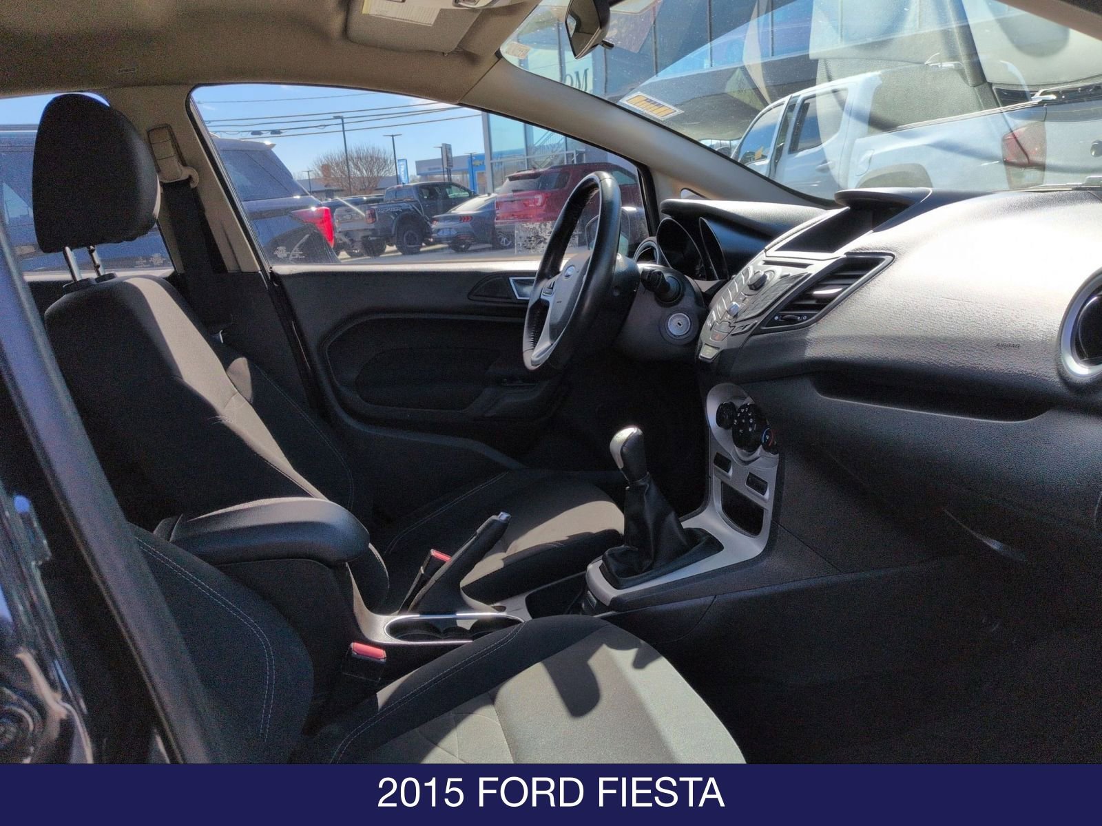 Used 2015 Ford Fiesta SE image 22