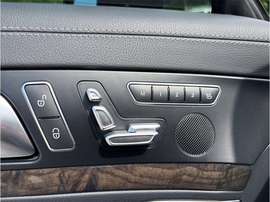 Used 2015 Mercedes-Benz SL 550 image 21