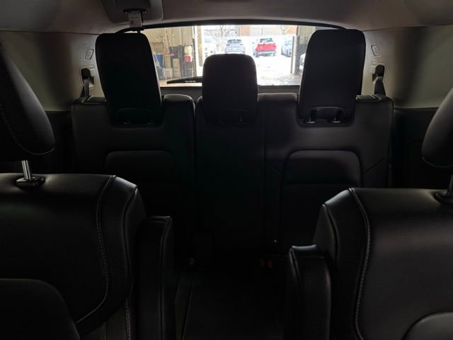 Used 2023 Nissan Pathfinder SL image 19