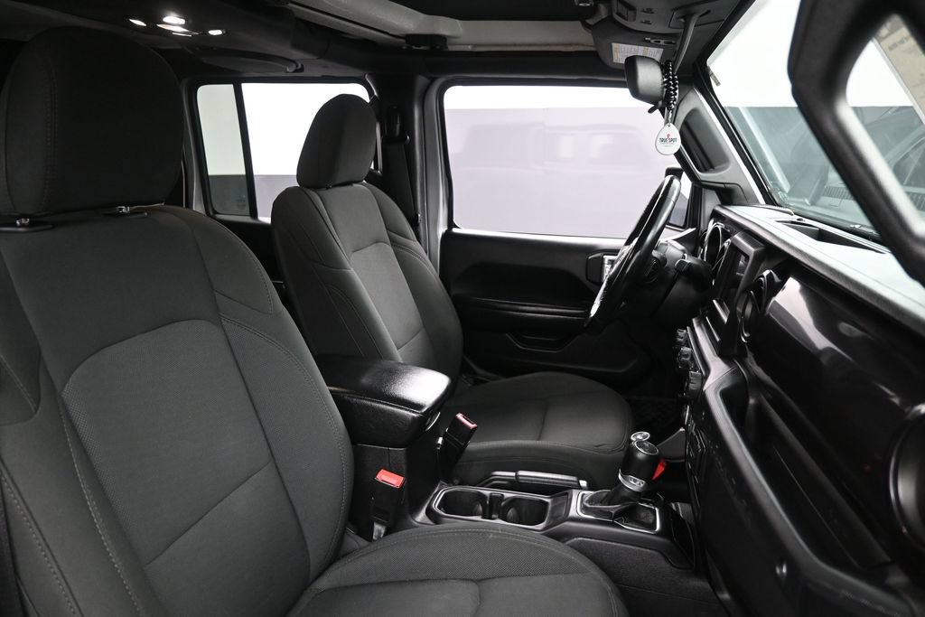 Used 2021 Jeep Wrangler Unlimited Sport AWD/4WD image 16