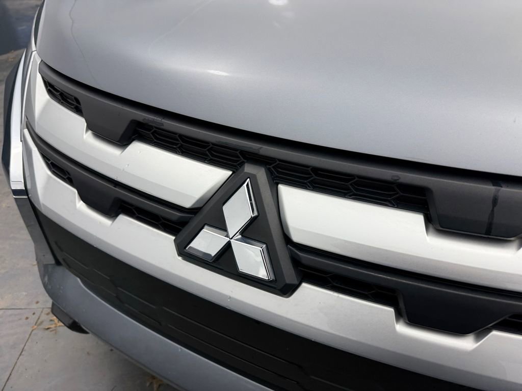 Used 2024 Mitsubishi Outlander Sport ES AWD/4WD image 30