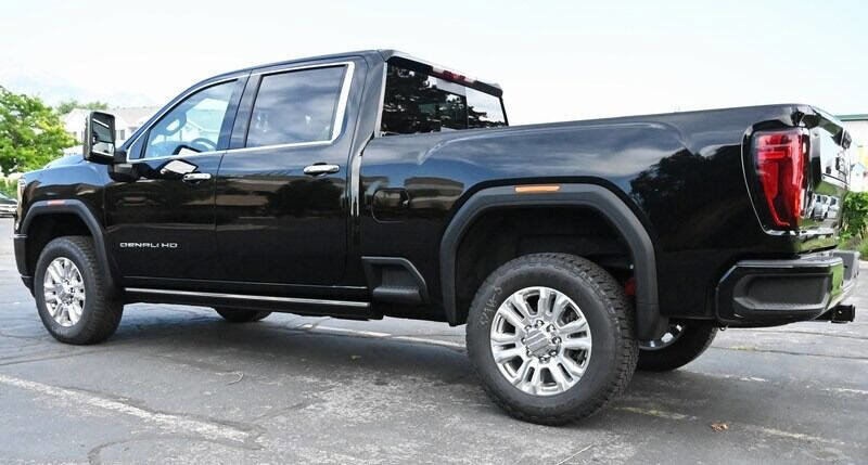 Used 2022 GMC Sierra 3500 Denali w/ Denali Ultimate Package AWD/4WD image 5