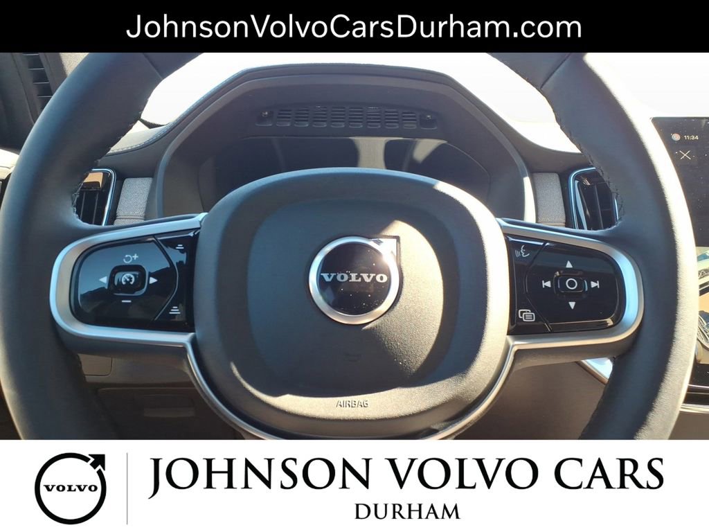 New 2026 Volvo XC90 B6 Plus w/ Protection Package Premier AWD/4WD image 16