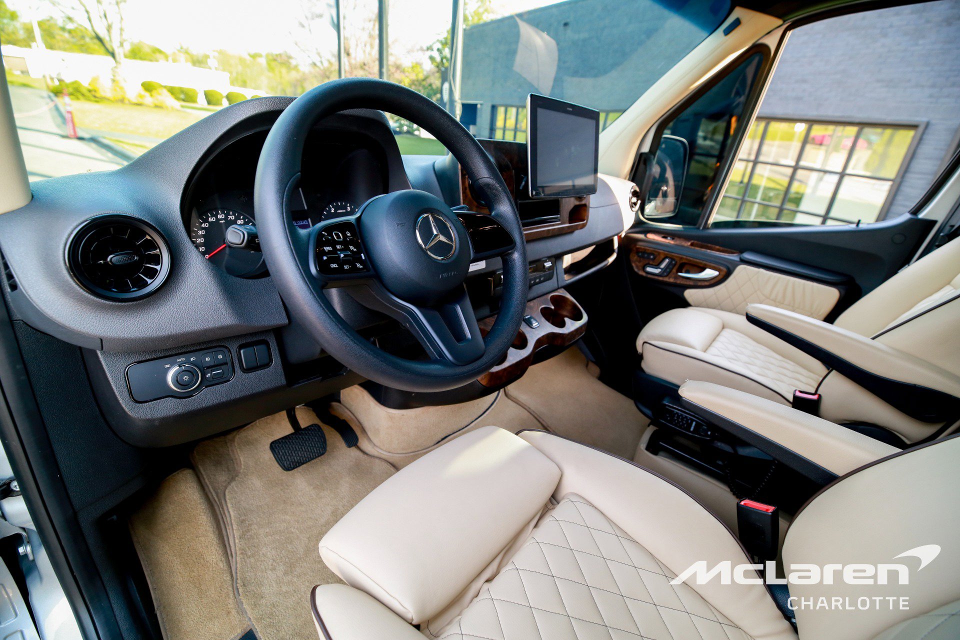 Used 2021 Mercedes-Benz Sprinter 3500 image 12