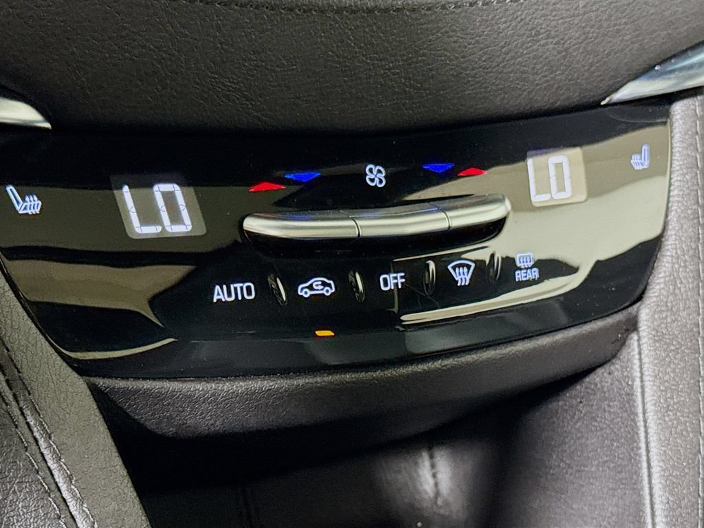 Used 2025 Cadillac XT5 Premium Luxury FWD image 14