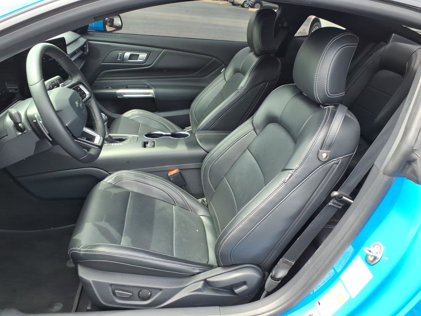 Used 2024 Ford Mustang GT RWD image 8