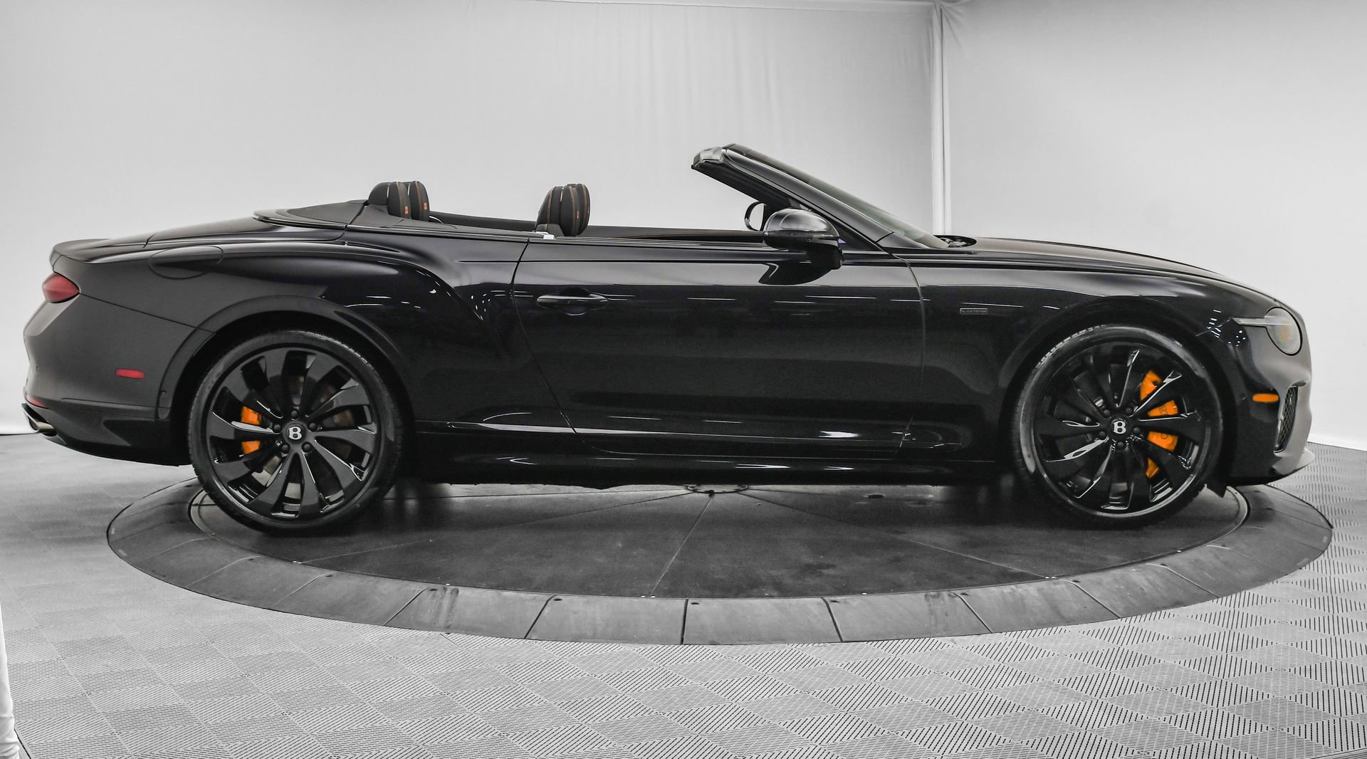 New 2025 Bentley Continental GTC image 5