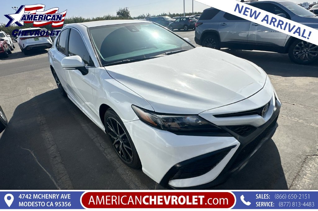 Used 2023 Toyota Camry SE w/ Protection Package (Q2) (TMS) FWD image 1