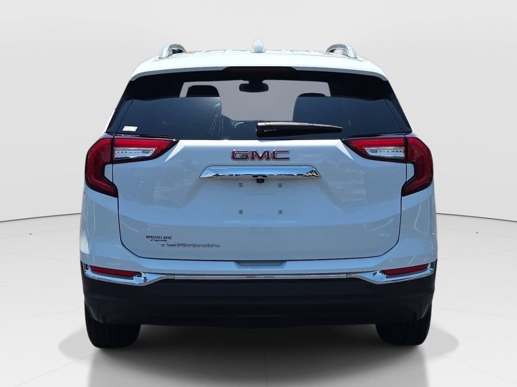 Used 2023 GMC Terrain SLT w/ Infotainment Package II FWD image 7