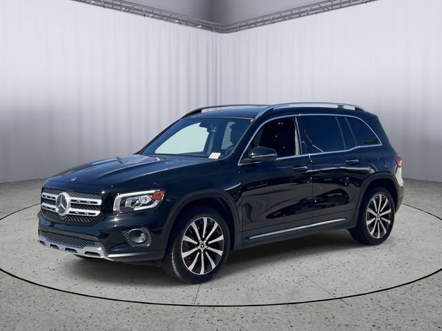 Used 2023 Mercedes-Benz GLB 250 image 2