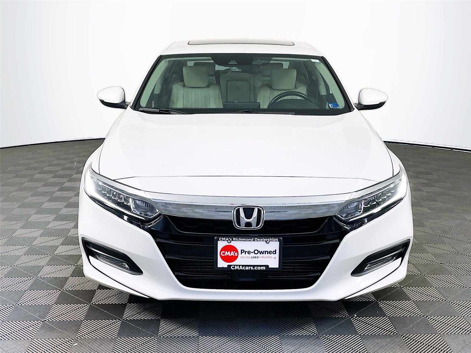 Used 2018 Honda Accord EX-L image 2
