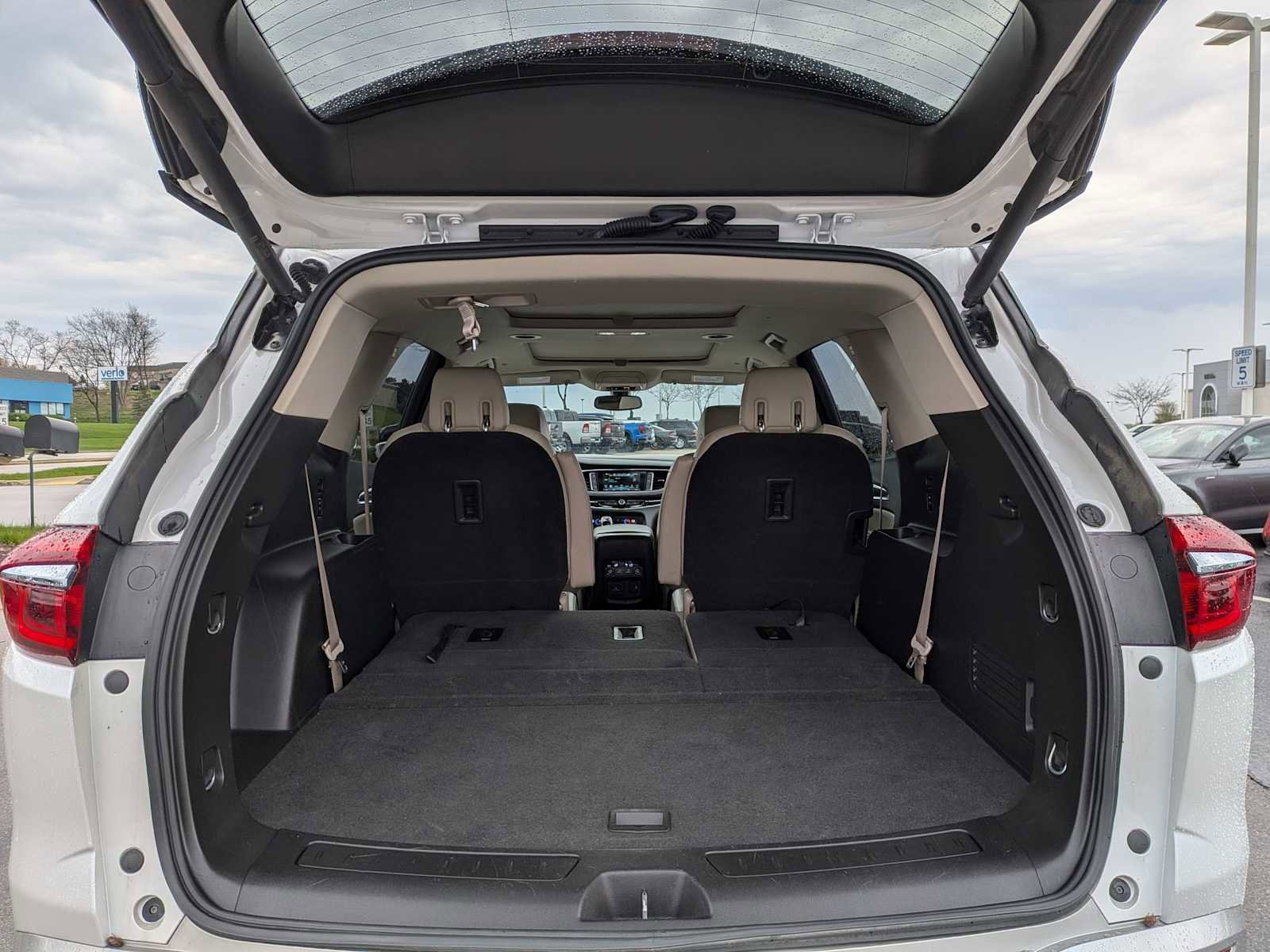 Used 2018 Buick Enclave Essence w/ Trailering Package AWD/4WD image 29