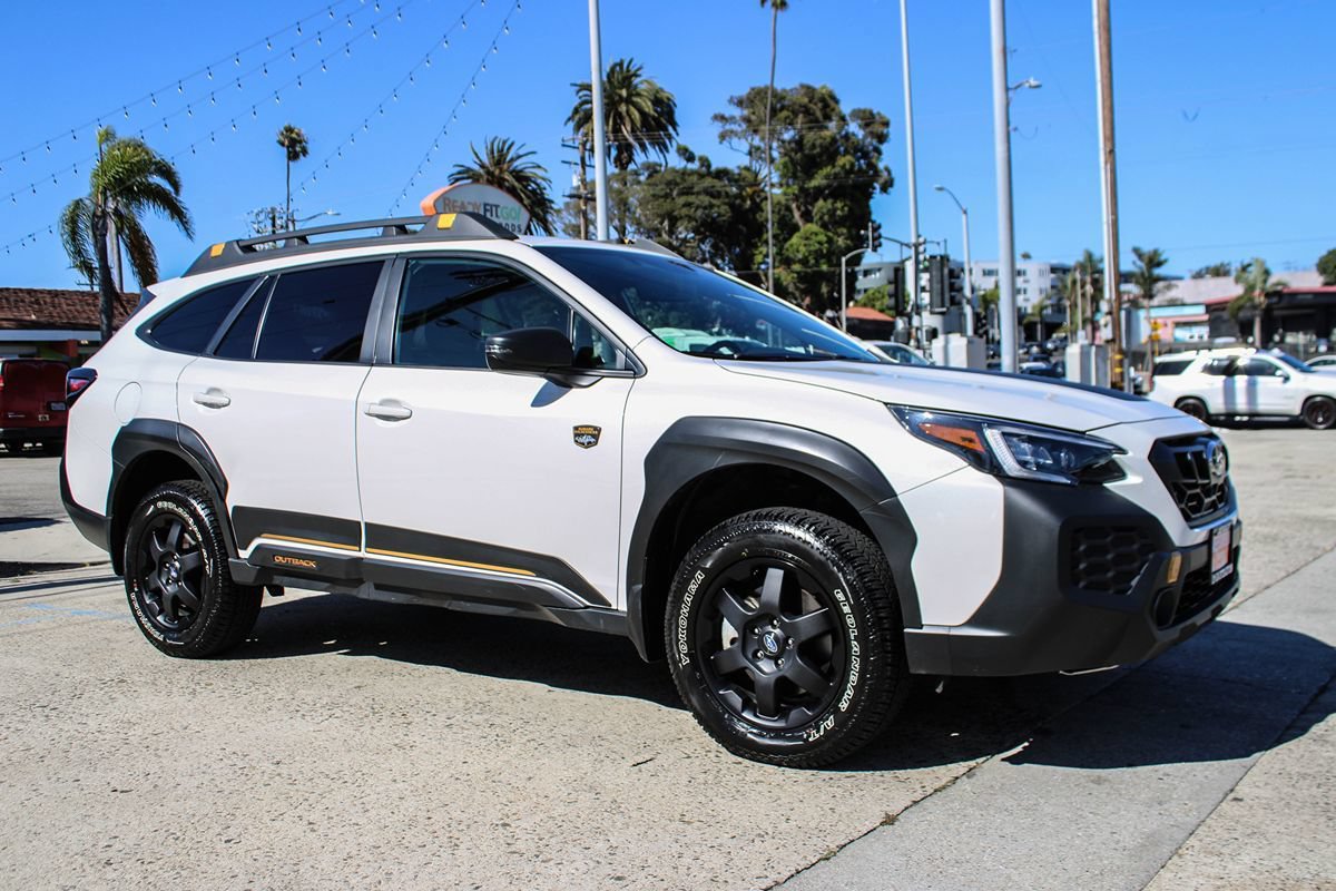 Used 2025 Subaru Outback Wilderness AWD/4WD image 8