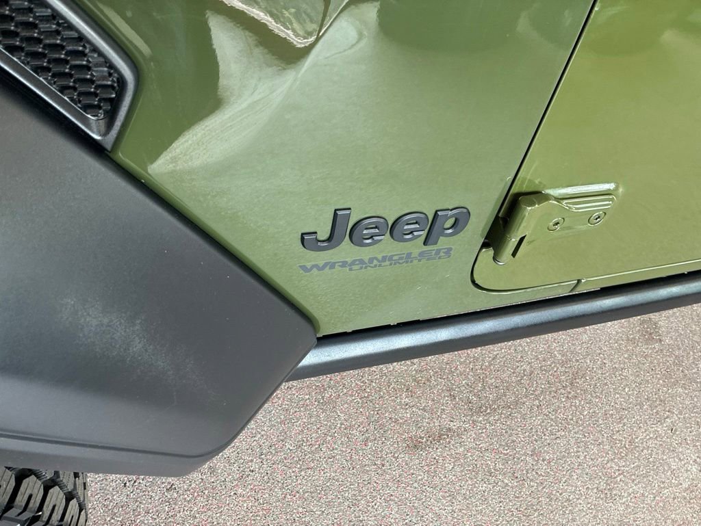 Used 2021 Jeep Wrangler Unlimited Sport AWD/4WD image 6