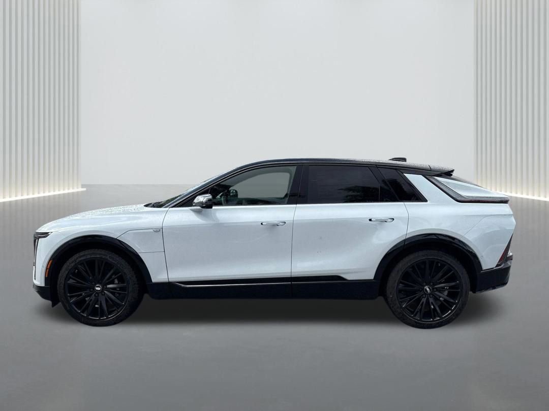 New 2026 Cadillac Lyriq Sport w/ LPO, ONYX Package RWD image 8