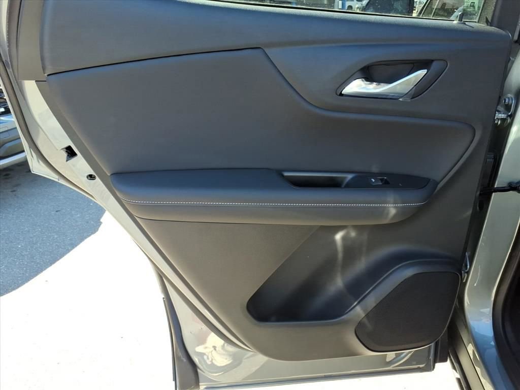 New 2026 Chevrolet Blazer LT w/ Convenience Package FWD image 22