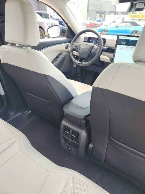 New 2025 Ford Mustang Mach-E Premium image 21