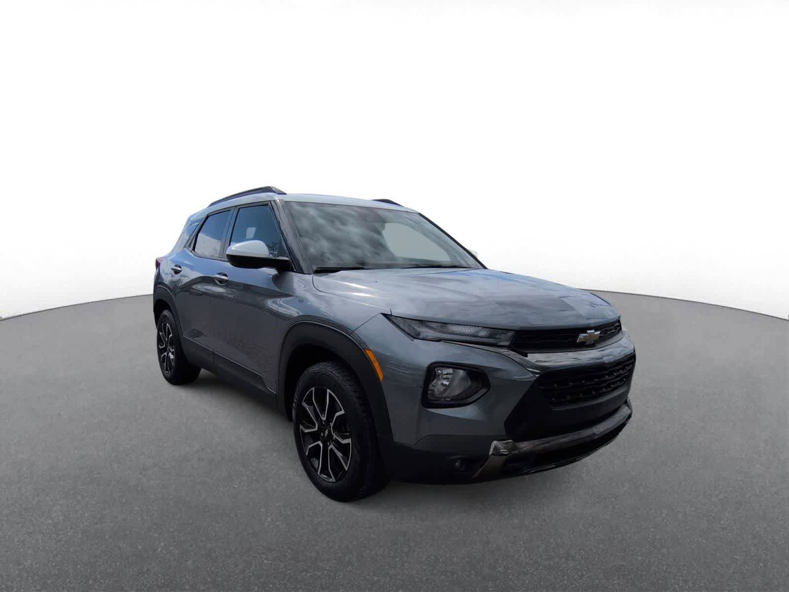 Used 2021 Chevrolet TrailBlazer ACTIV w/ Sun and Liftgate Package AWD/4WD image 2