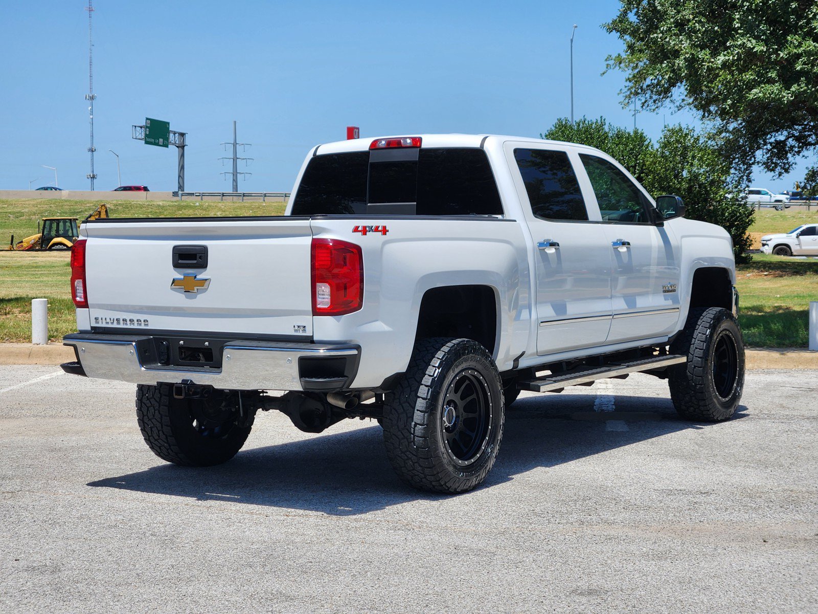 Used 2018 Chevrolet Silverado 1500 LTZ w/ Texas Edition AWD/4WD image 5
