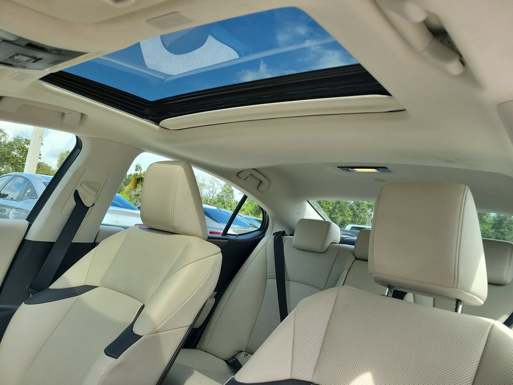 Used 2023 Lexus ES 350 w/ Premium Package FWD image 22