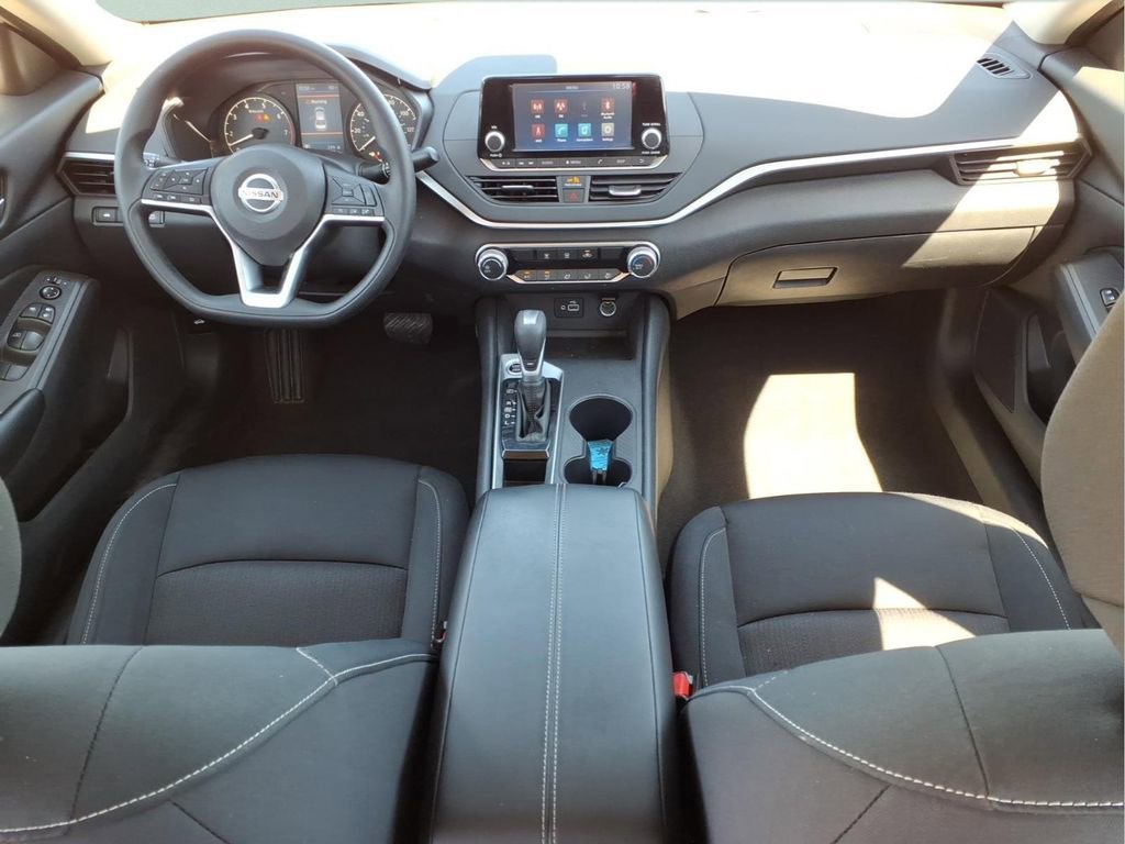 Used 2022 Nissan Altima 2.5 S image 16
