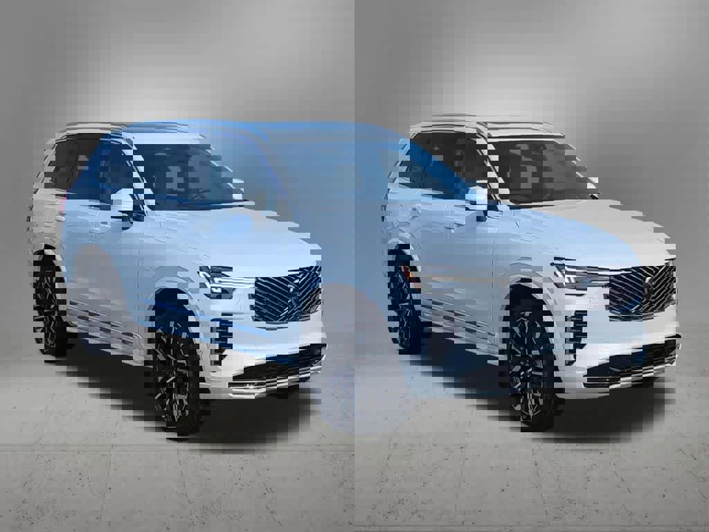 Used 2026 Volvo XC90 B6 Plus w/ Protection Package image 8