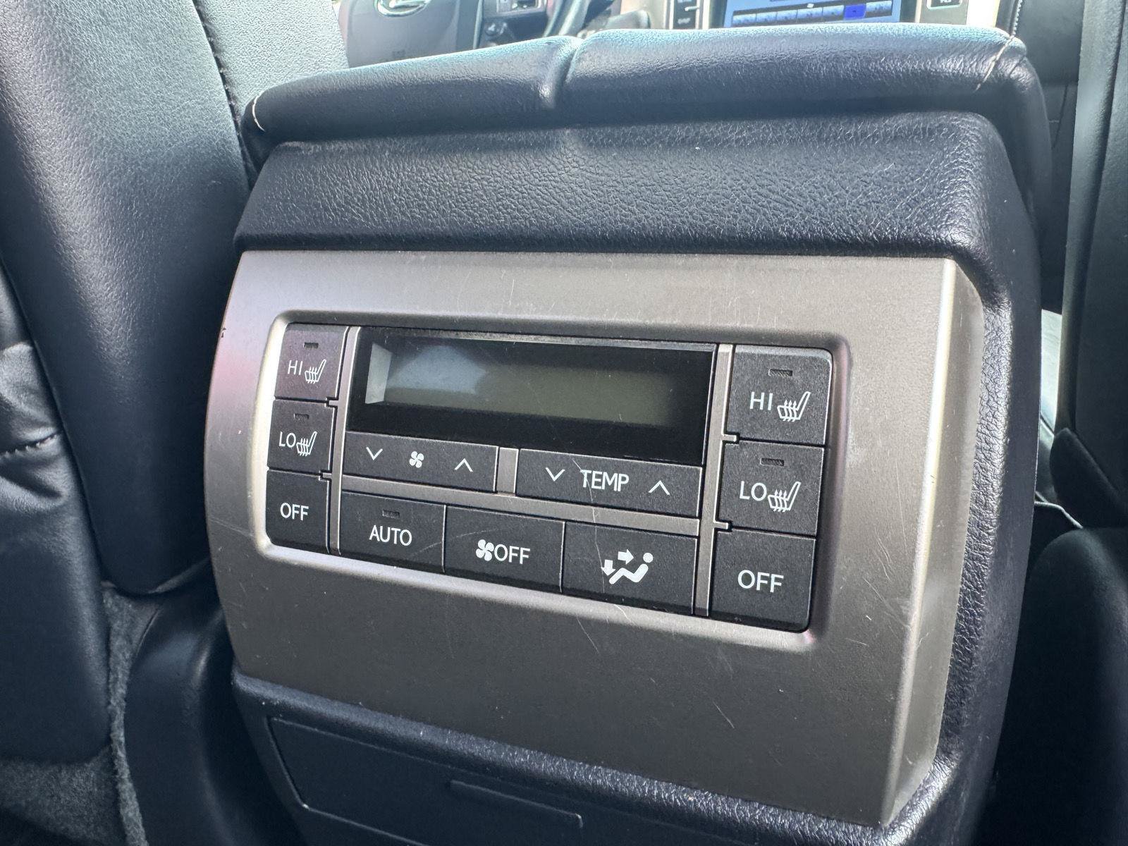 Used 2012 Lexus GX 460 Premium AWD/4WD image 30