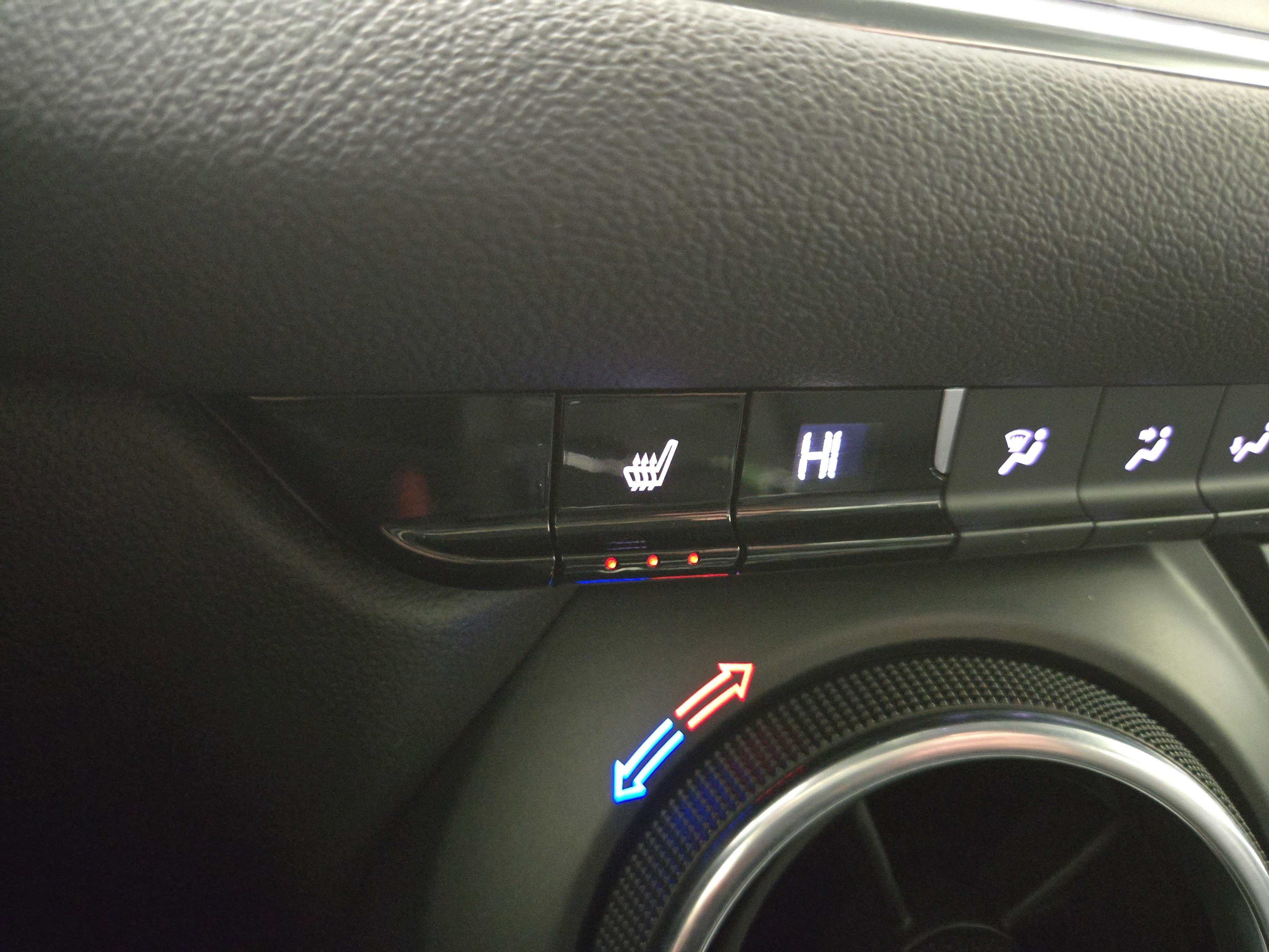 Certified 2023 Chevrolet Blazer LT w/ Convenience Package image 26