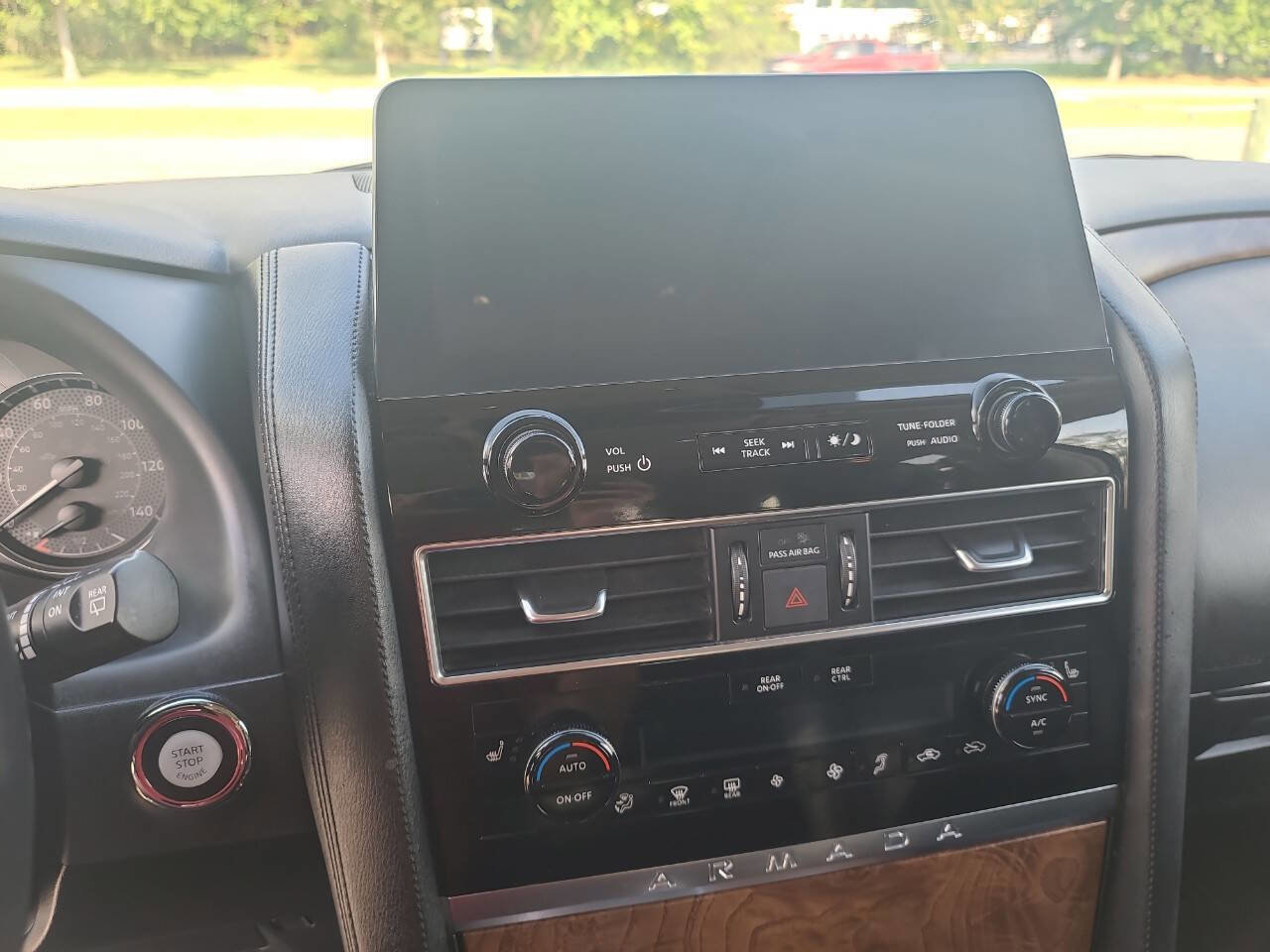 Used 2021 Nissan Armada SL w/ Captain's Chairs Package image 17