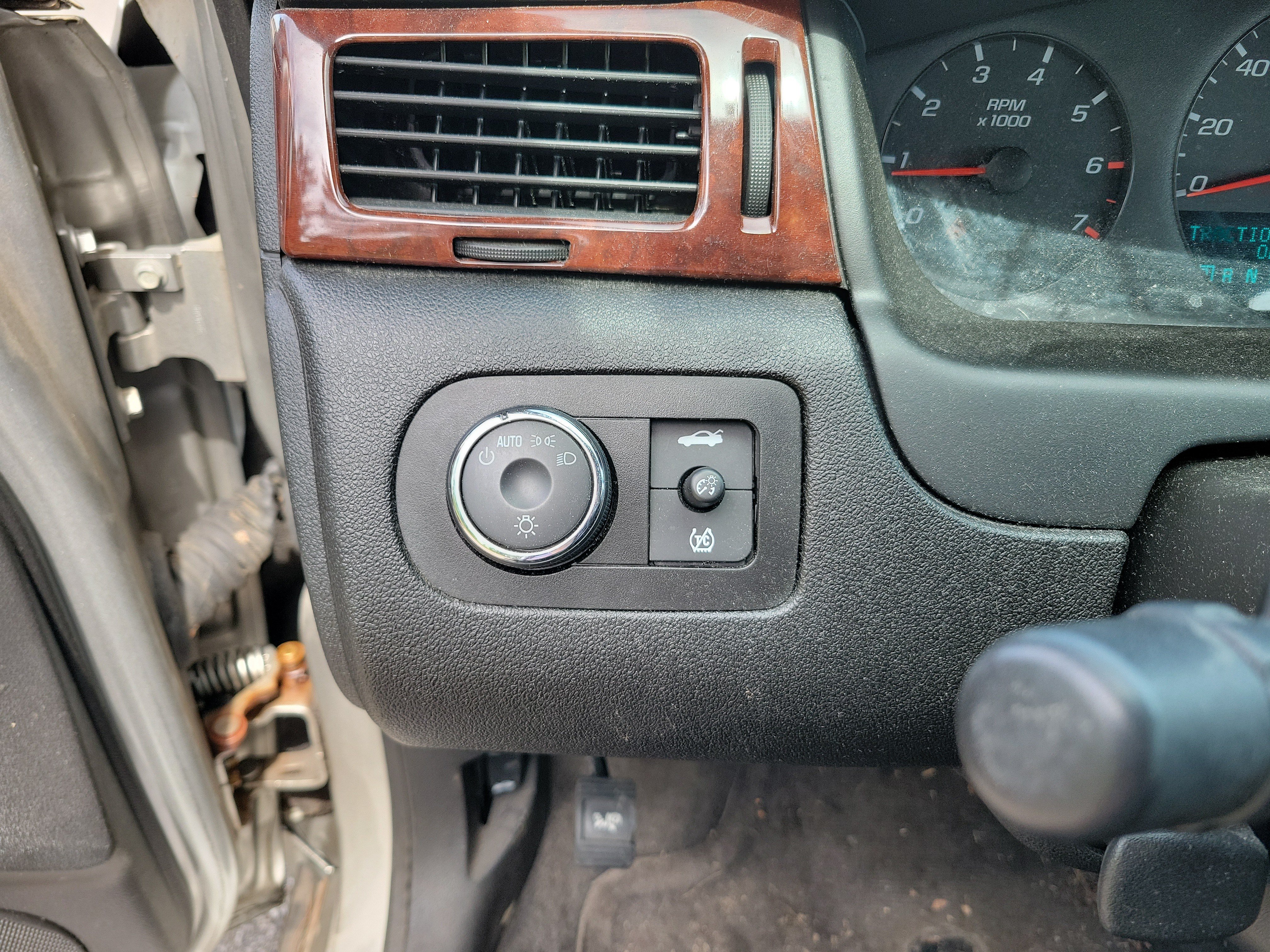 Used 2008 Chevrolet Impala LS FWD image 10
