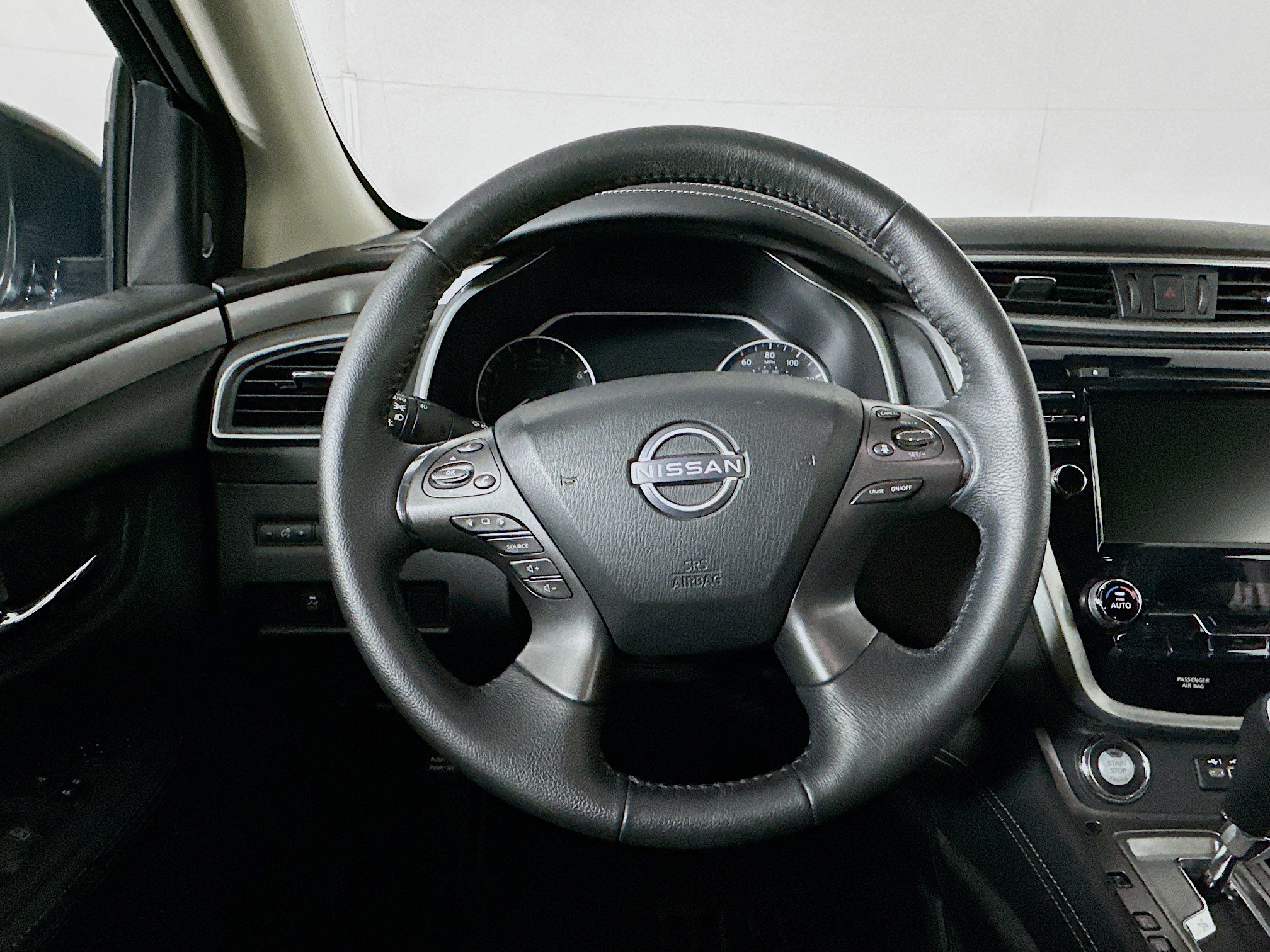 Used 2024 Nissan Murano SV w/ SV Midnight Edition Package AWD/4WD image 18