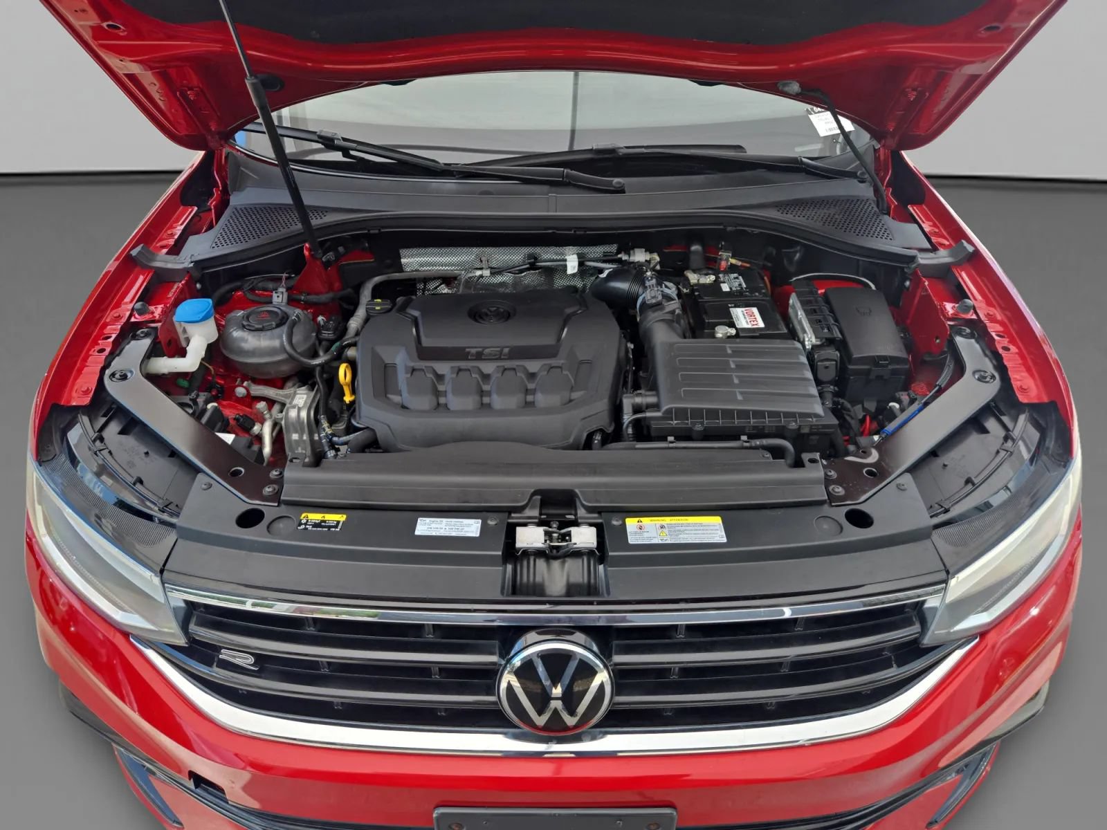 Used 2024 Volkswagen Tiguan SE R-Line FWD image 36