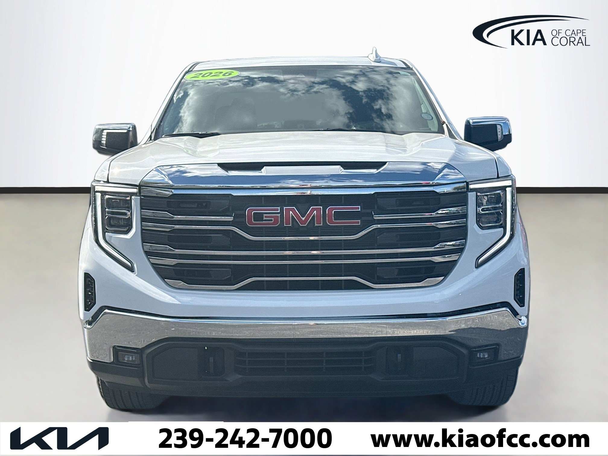 Used 2026 GMC Sierra 1500 SLT AWD/4WD image 7
