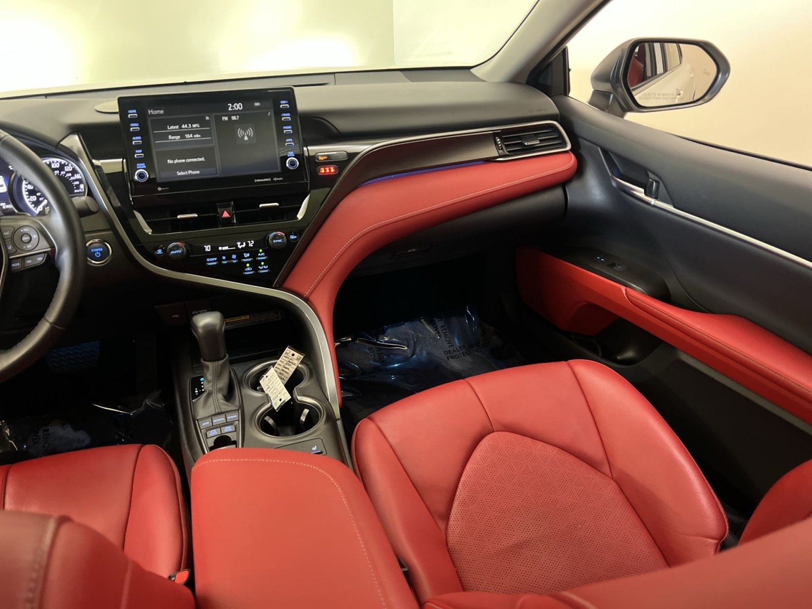 Used 2021 Toyota Camry XSE FWD image 30