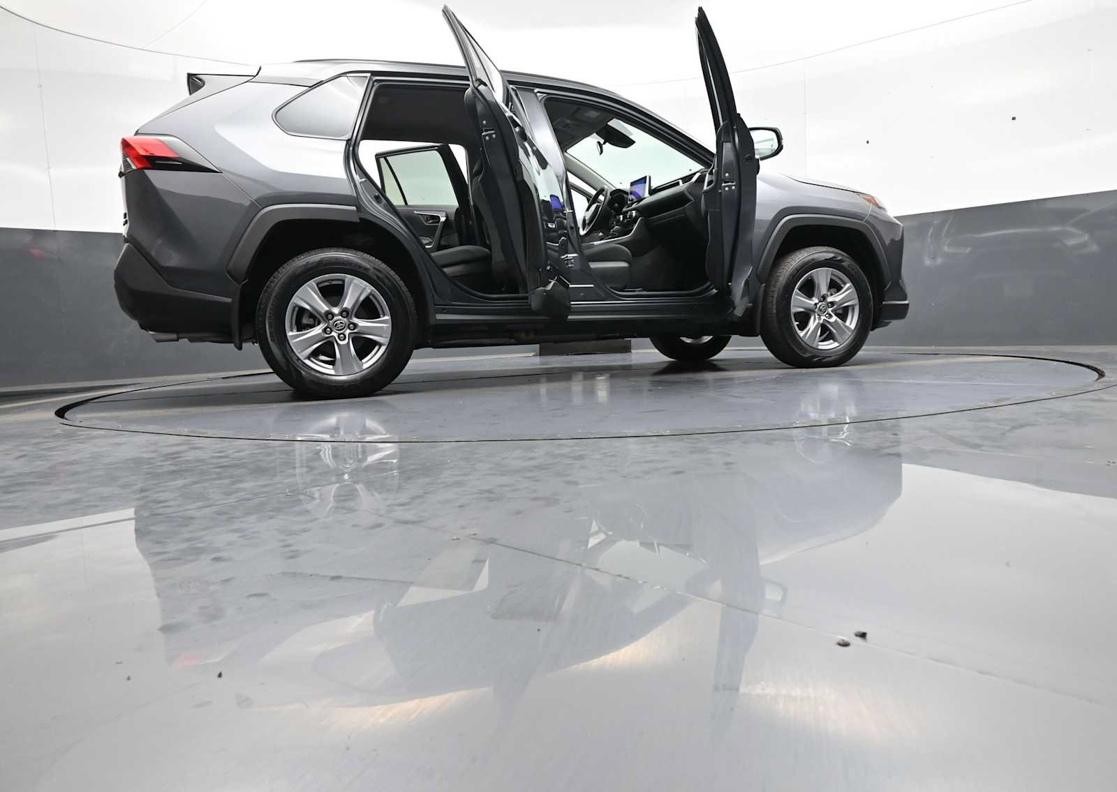 Used 2023 Toyota RAV4 LE AWD/4WD image 48