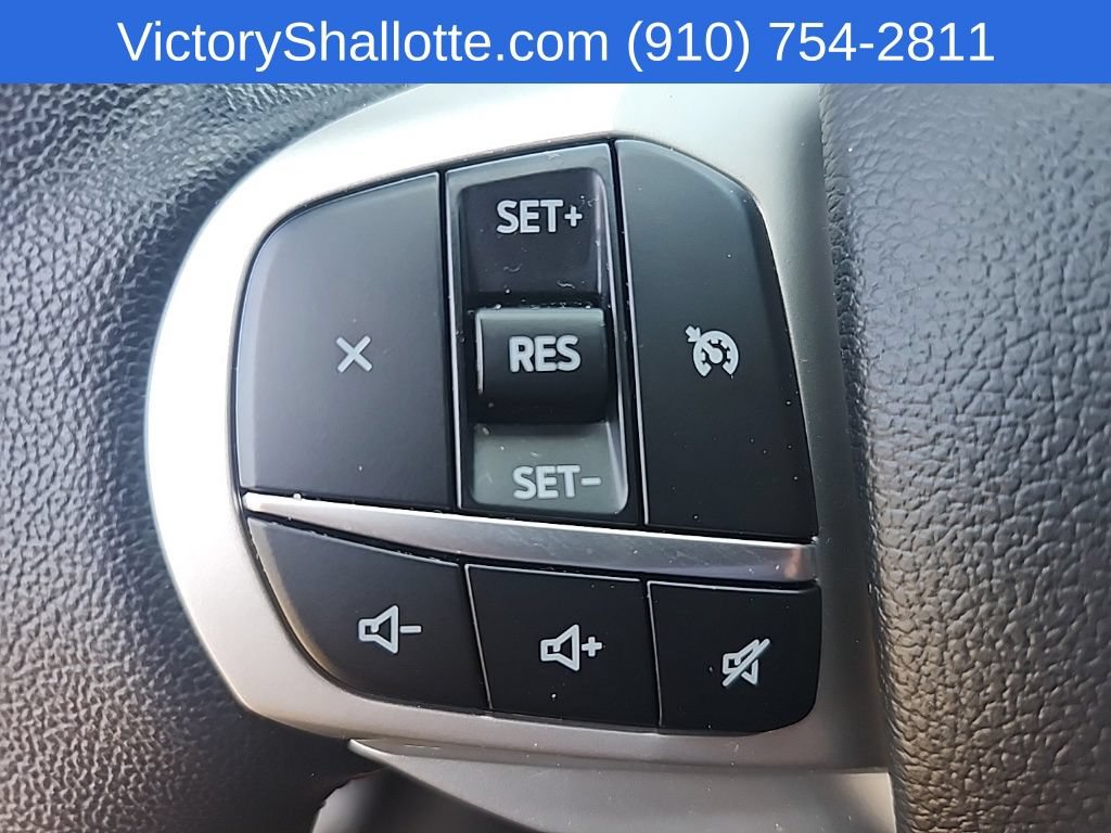 Used 2023 Ford Explorer XLT RWD image 12