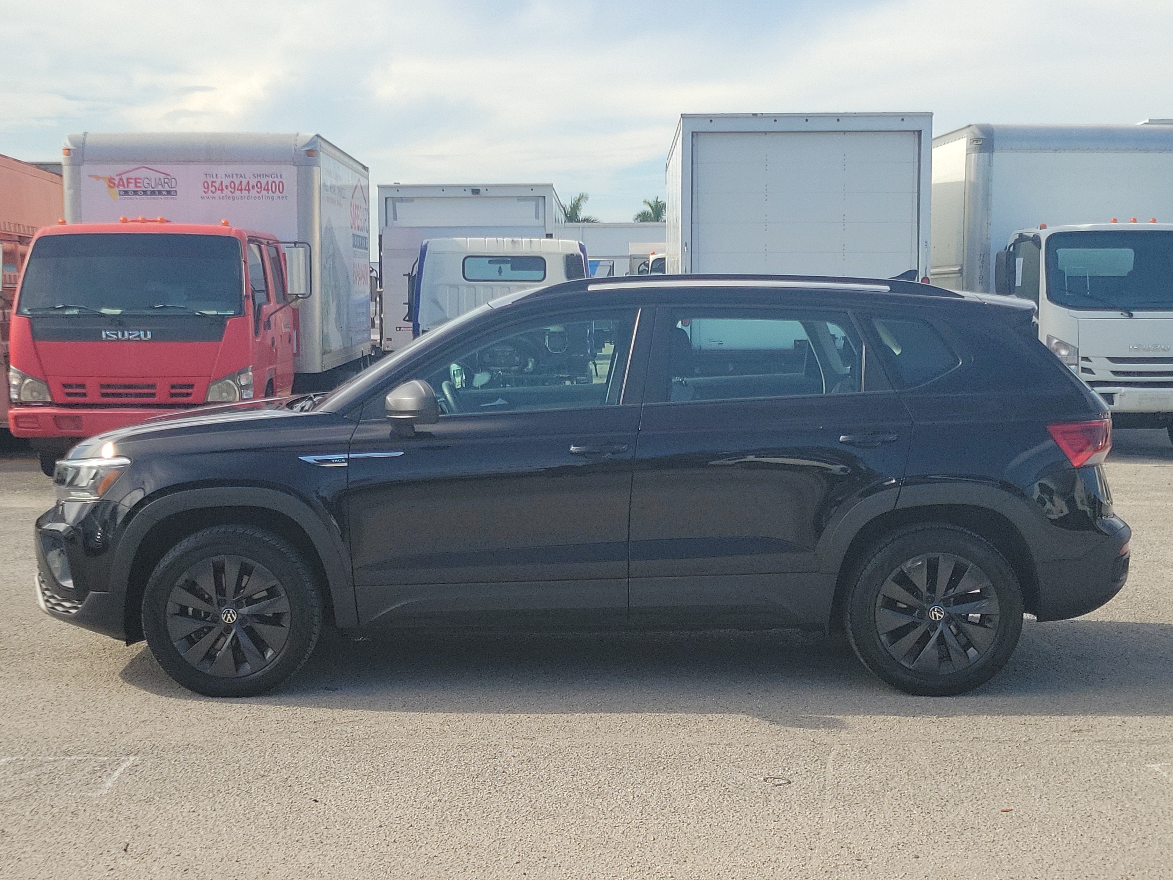 Used 2023 Volkswagen Taos S FWD image 6