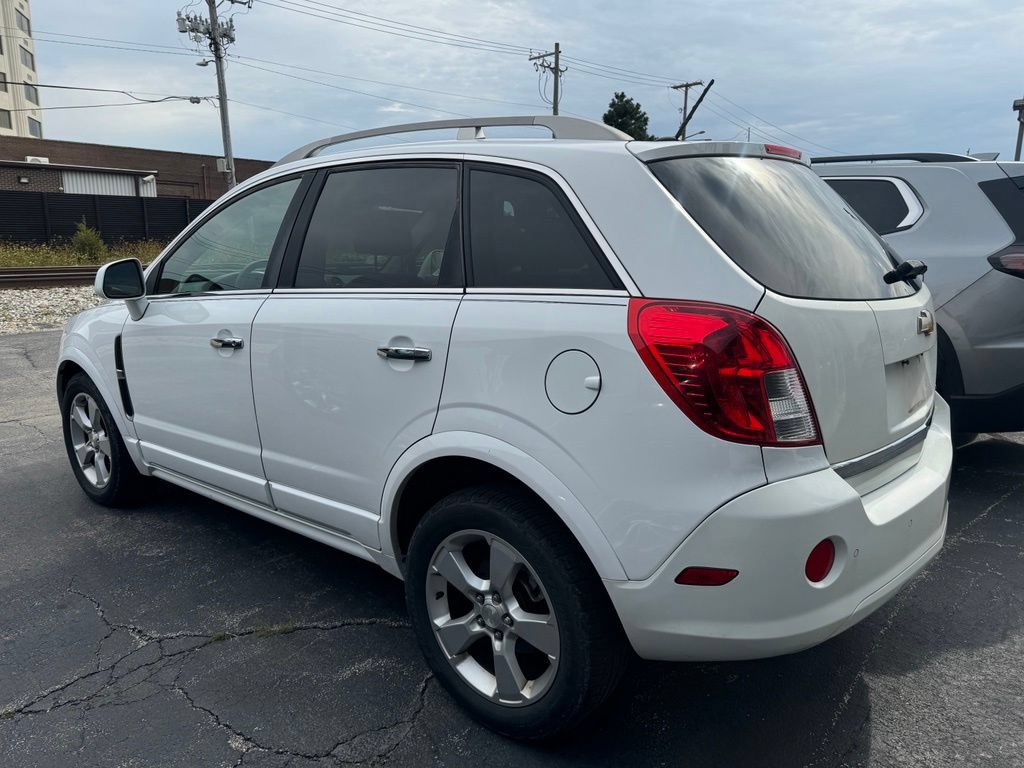 Used 2014 Chevrolet Captiva Sport LTZ FWD image 4