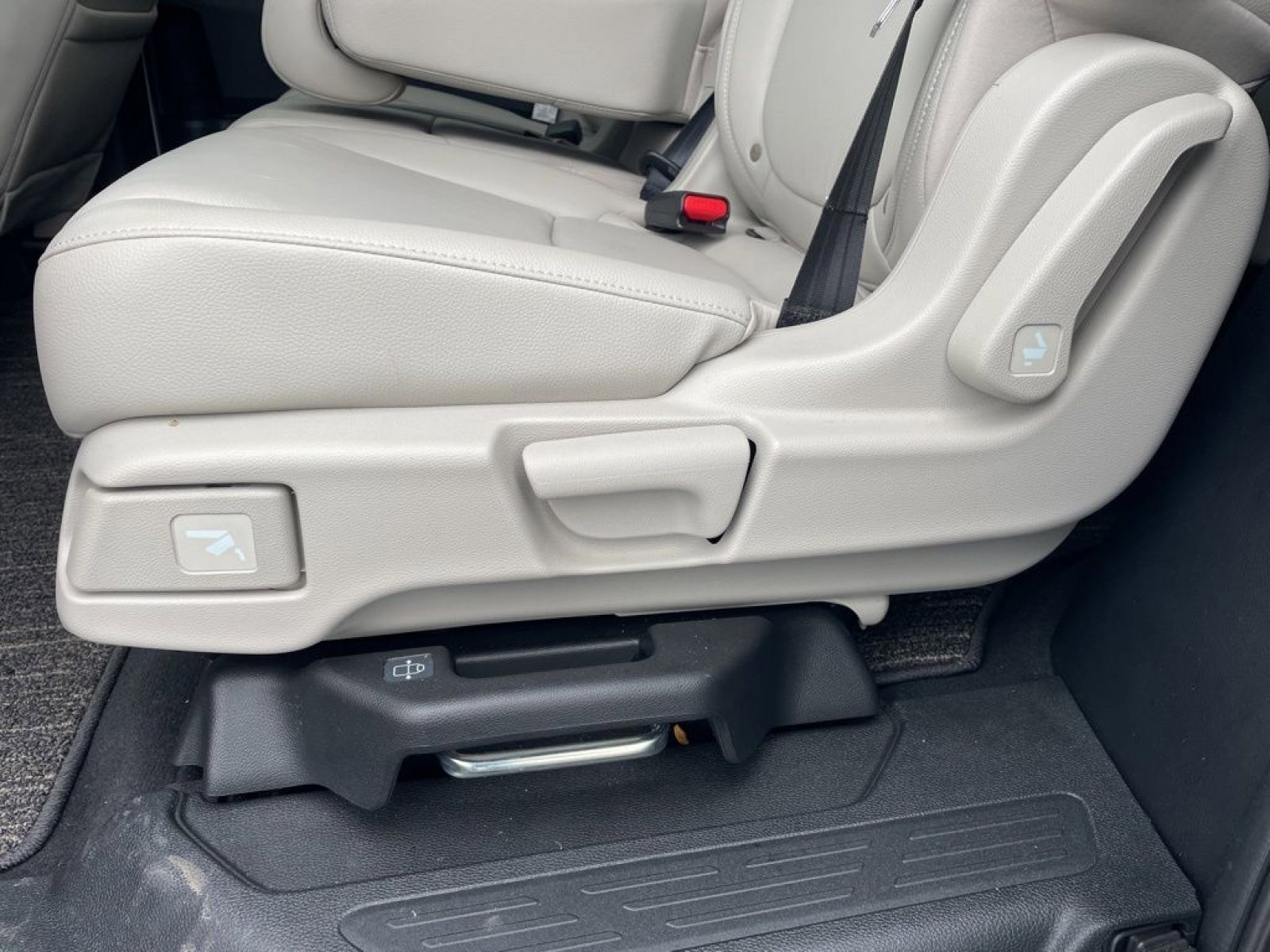 Certified 2025 Honda Odyssey EX-L image 26