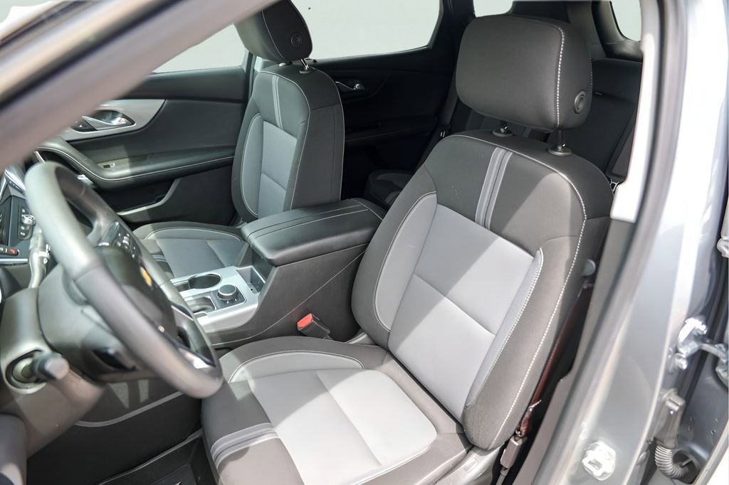 Used 2024 Chevrolet Blazer LT w/ Redline Edition FWD image 10
