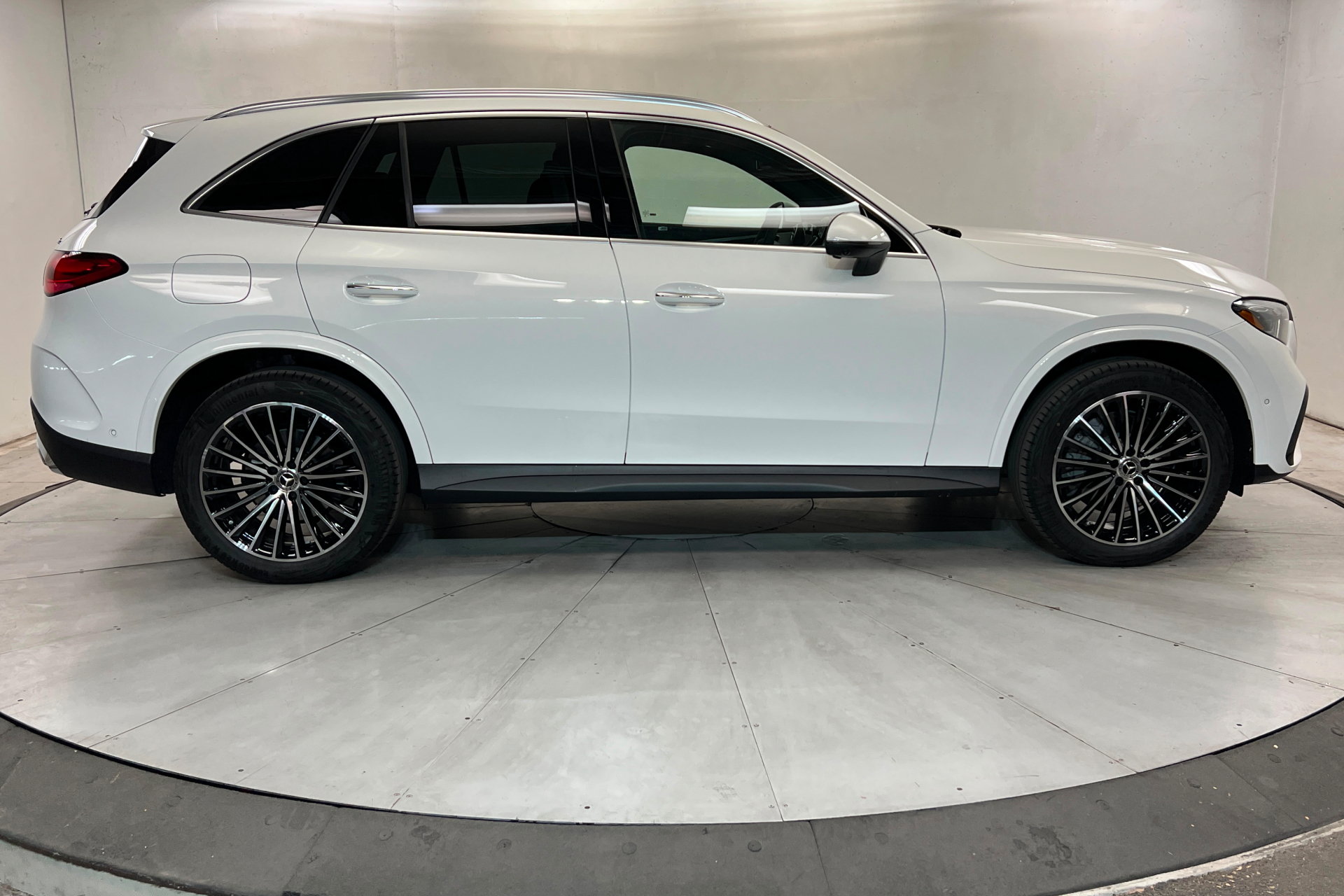 New 2026 Mercedes-Benz GLC 300 4MATIC image 6